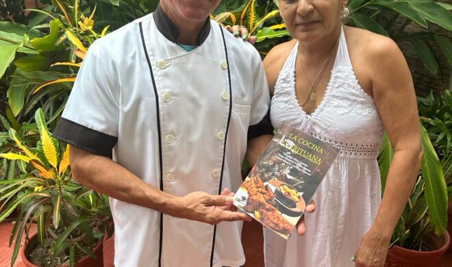 Nuestros autores residentes en Cuba reciben sus libros